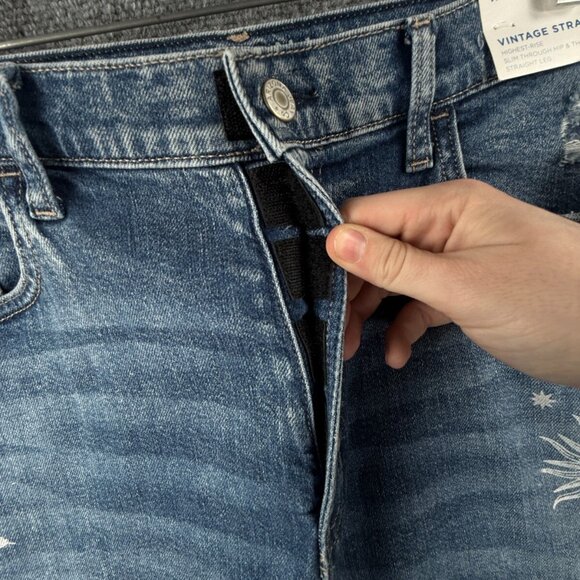 NWT Arizona Jeans Women Distressed Painted Vintage Straight Size 17 High Rise - Picture 12 of 16